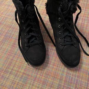 Mephisto Women's Black faux Fur-Lined Boots